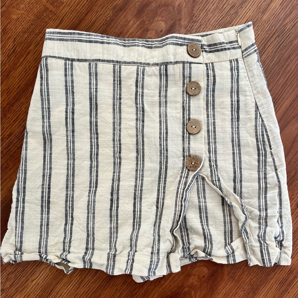 Zara Women’s Size Small Ivory and Navy Striped Skort